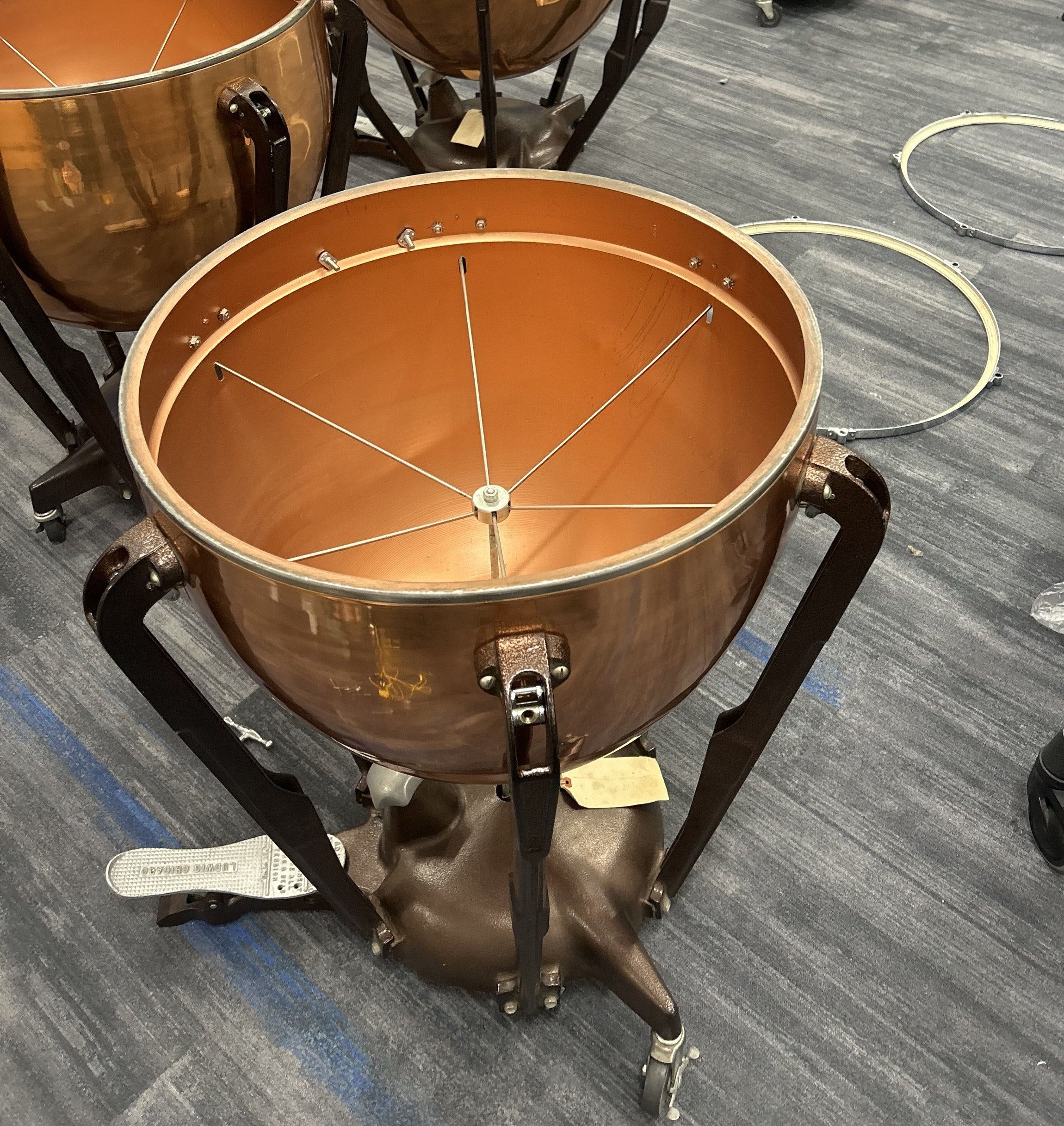 Timpani spider arms detail